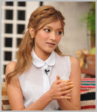 ローラ
