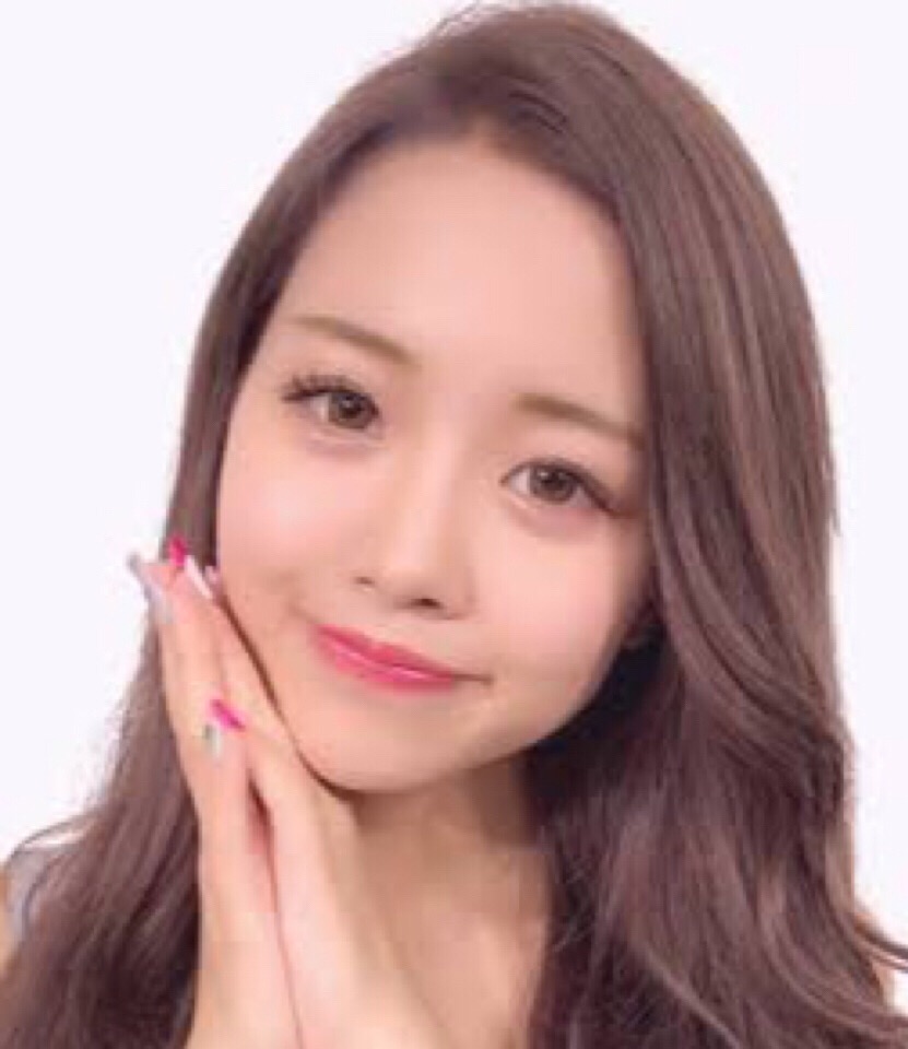加藤ゆりな